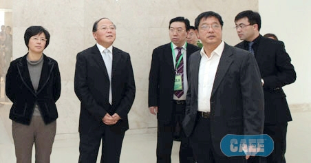 文化部副部长励小捷视察本所